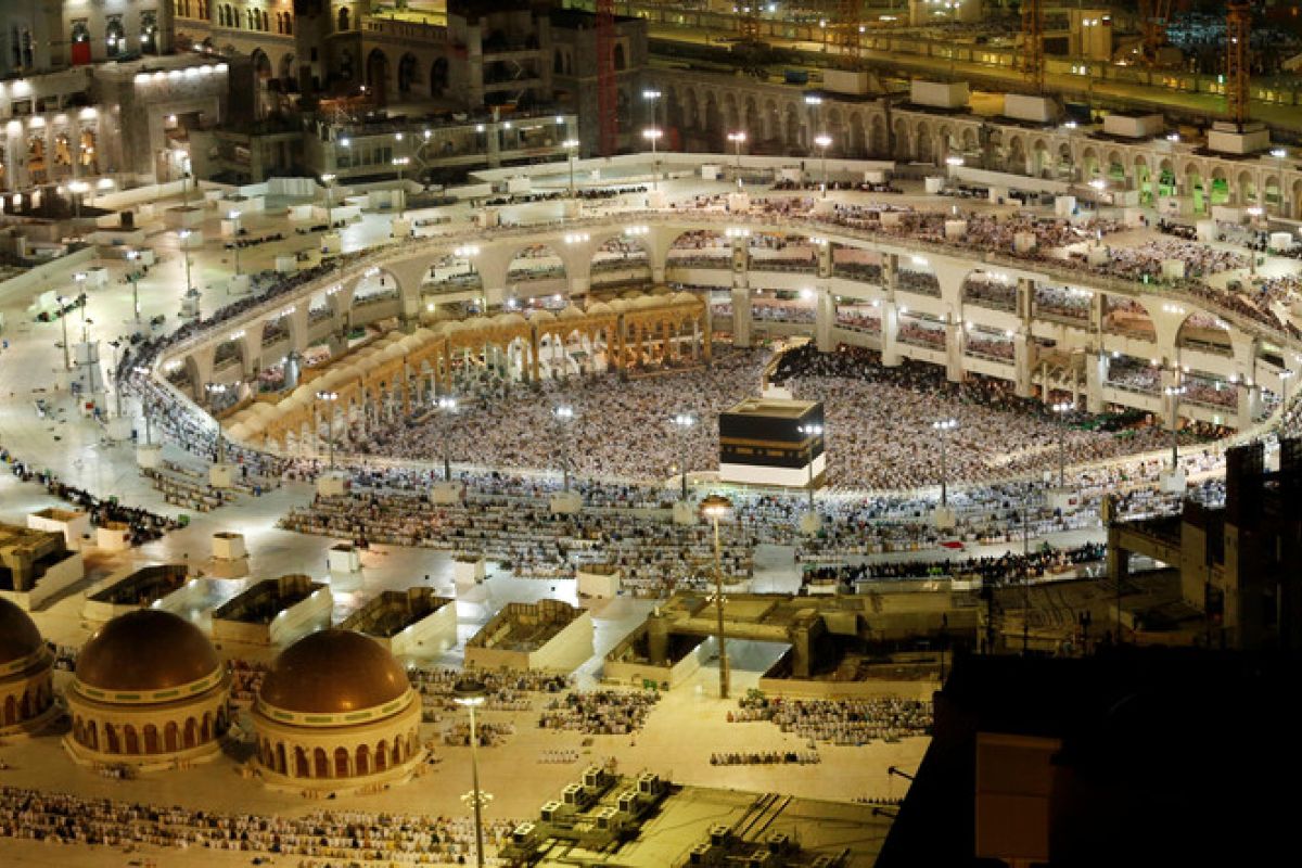 Ka'bah di Masjidil Haram di Mekkah. (Foto Reuters/Ahmed Jadallah).