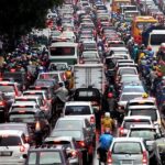 Bolehkah Shalat di Atas Kendaraan saat Terjebak Macet? Ini Penjelasannya