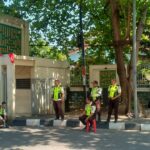 Saat Kampus Dipenuhi Wajah Baru, Petugas Keamanan Berdiri di Garis Depan